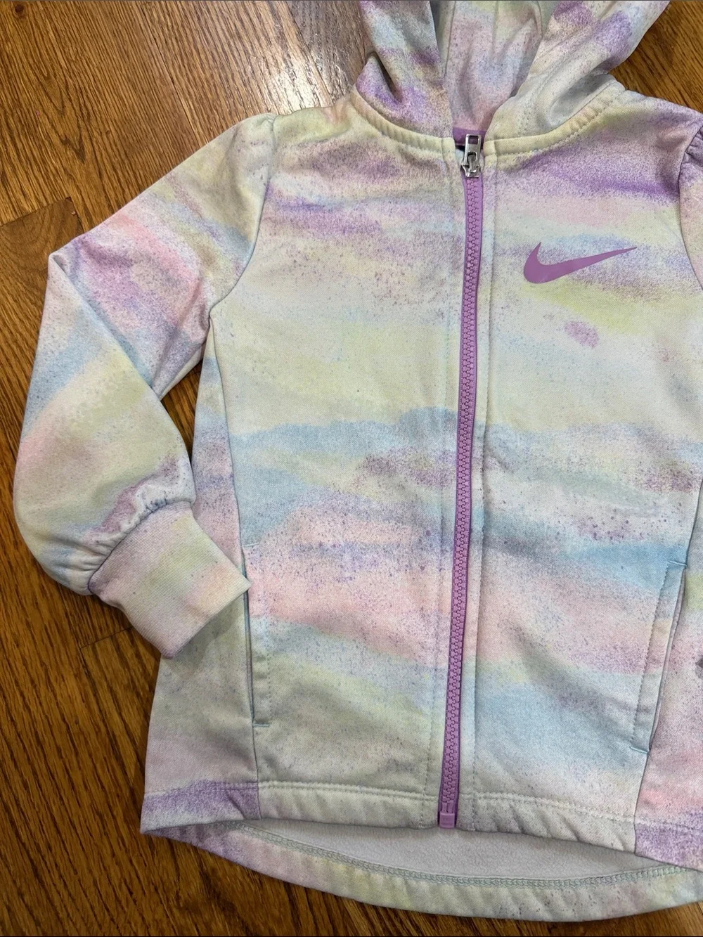 Girl’s Nike Dri-Fit Zip Up Hoodie/Jacket. Size 3T. Like New Condition.